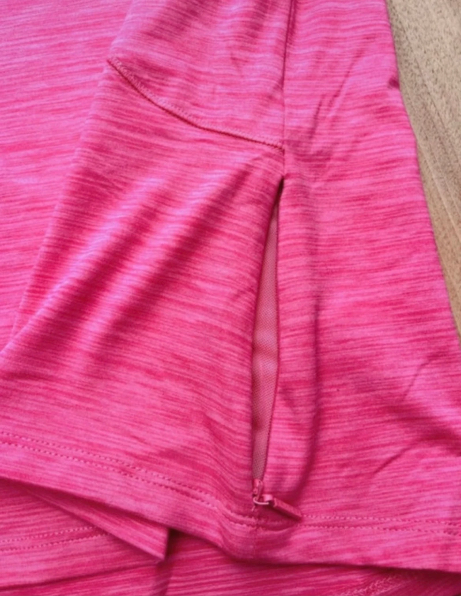 🌺 𝒎𝒛 |Camiseta esportiva Spyder rosa claro |tamanho XL |– dry fit – |nova sem etiqueta – photo 4